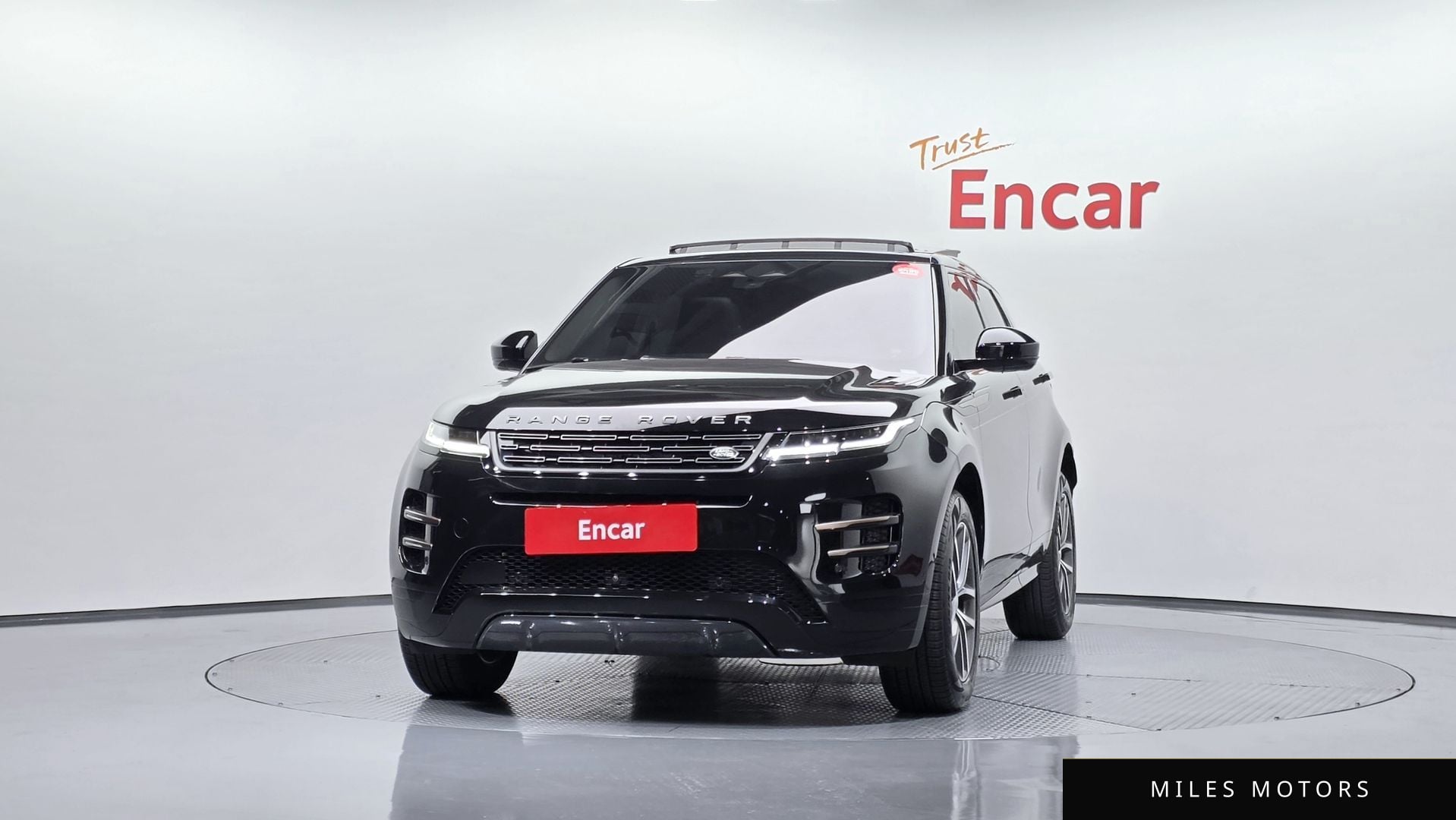 Land Rover Range Rover Evoque 2024 — миниатюра 3