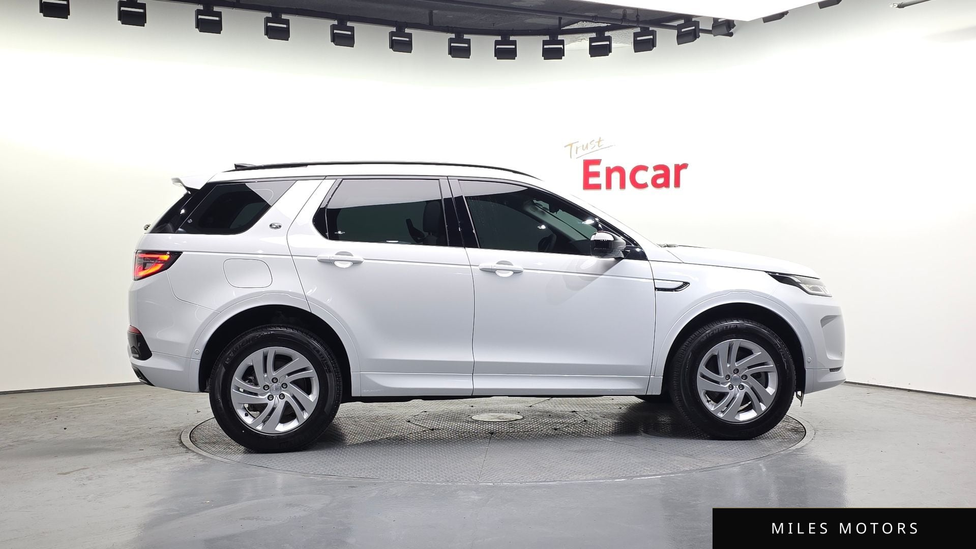 Land Rover Discovery Sport 2025 — миниатюра 6