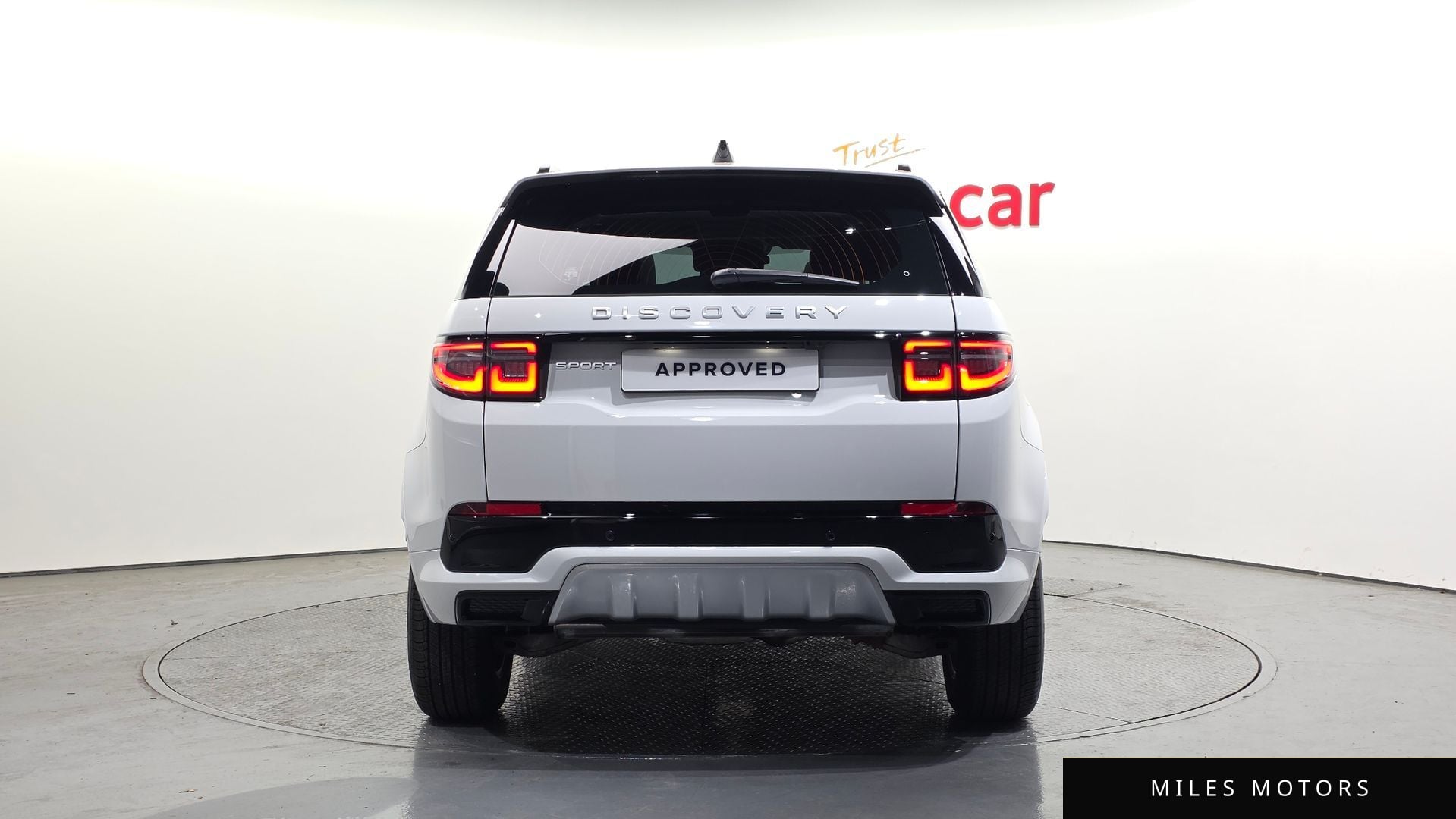 Land Rover Discovery Sport 2025 — миниатюра 7