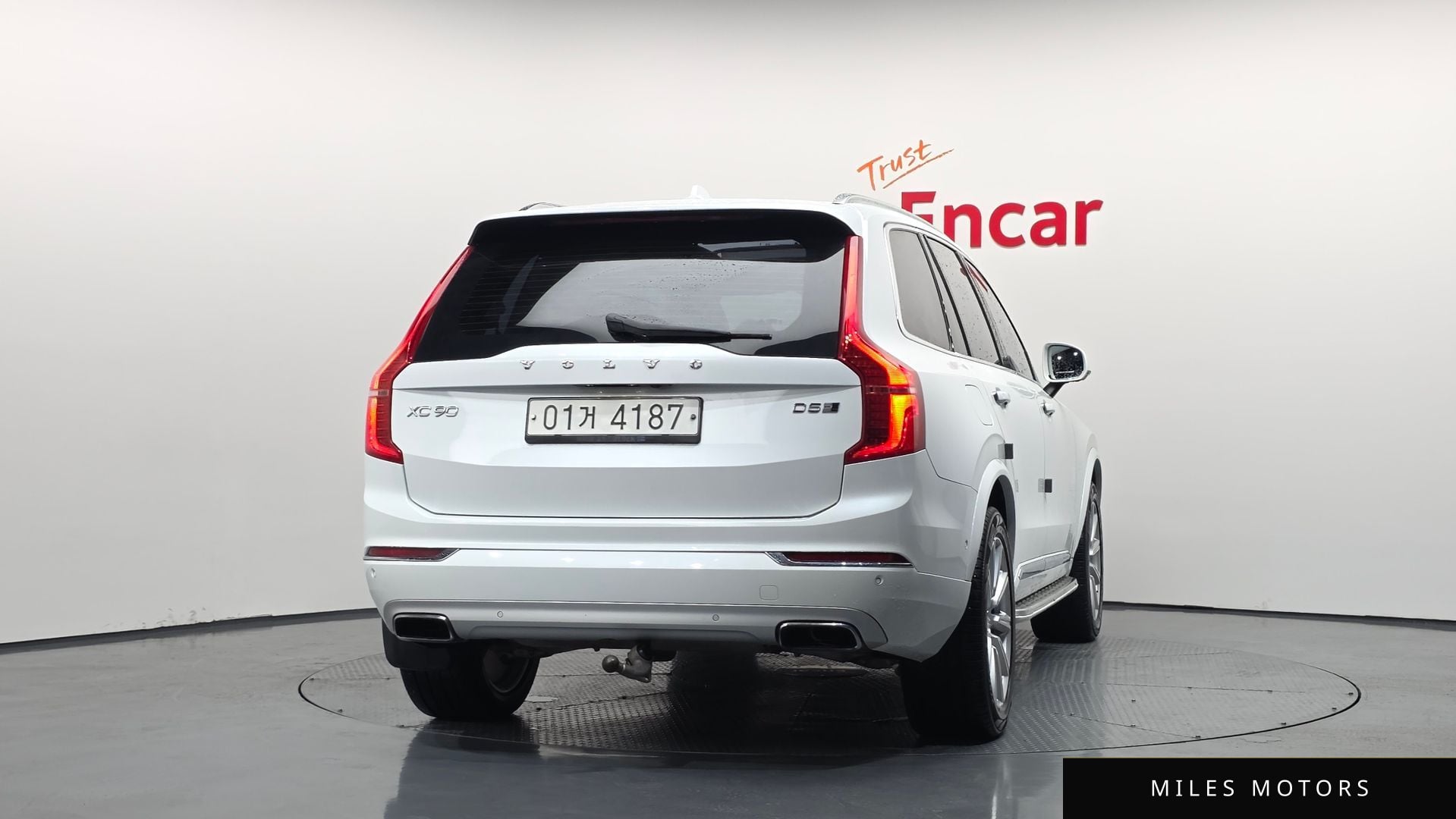 Volvo XC90 2018 — миниатюра 4