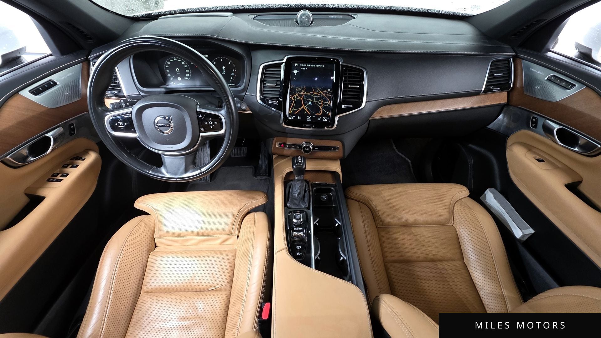 Volvo XC90 2018 — миниатюра 10