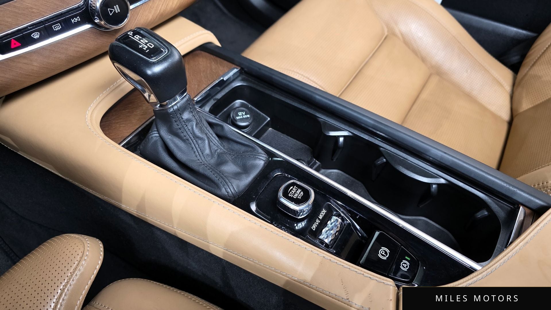 Volvo XC90 2018 — миниатюра 12