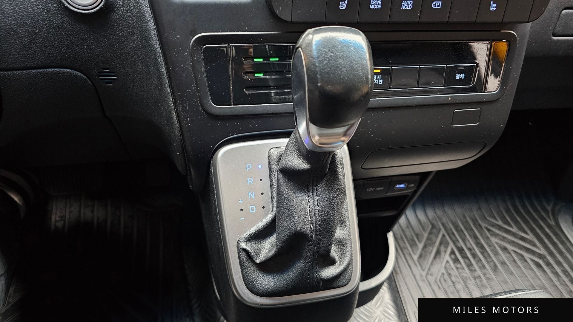 Hyundai Staria 2022 — миниатюра 12