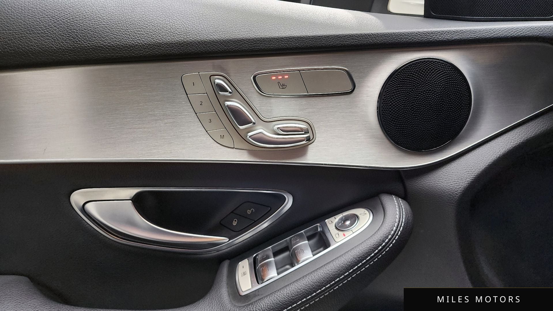Mercedes-Benz C-Class W205 2016 — миниатюра 16