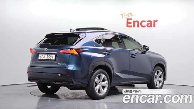 Лексус NX300h 2015 — миниатюра 2