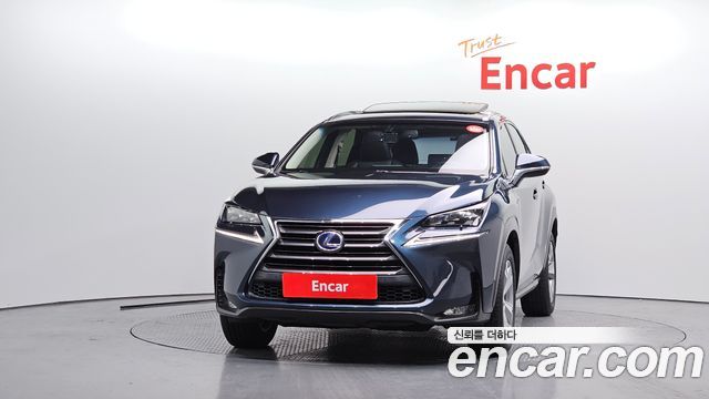 Лексус NX300h 2015 — миниатюра 3