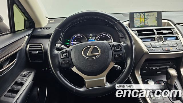 Лексус NX300h 2015 — миниатюра 17