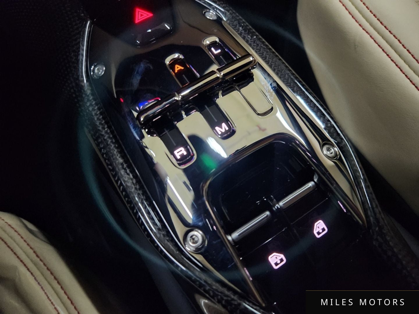 Ferrari 296 GTB 2023 — миниатюра 15