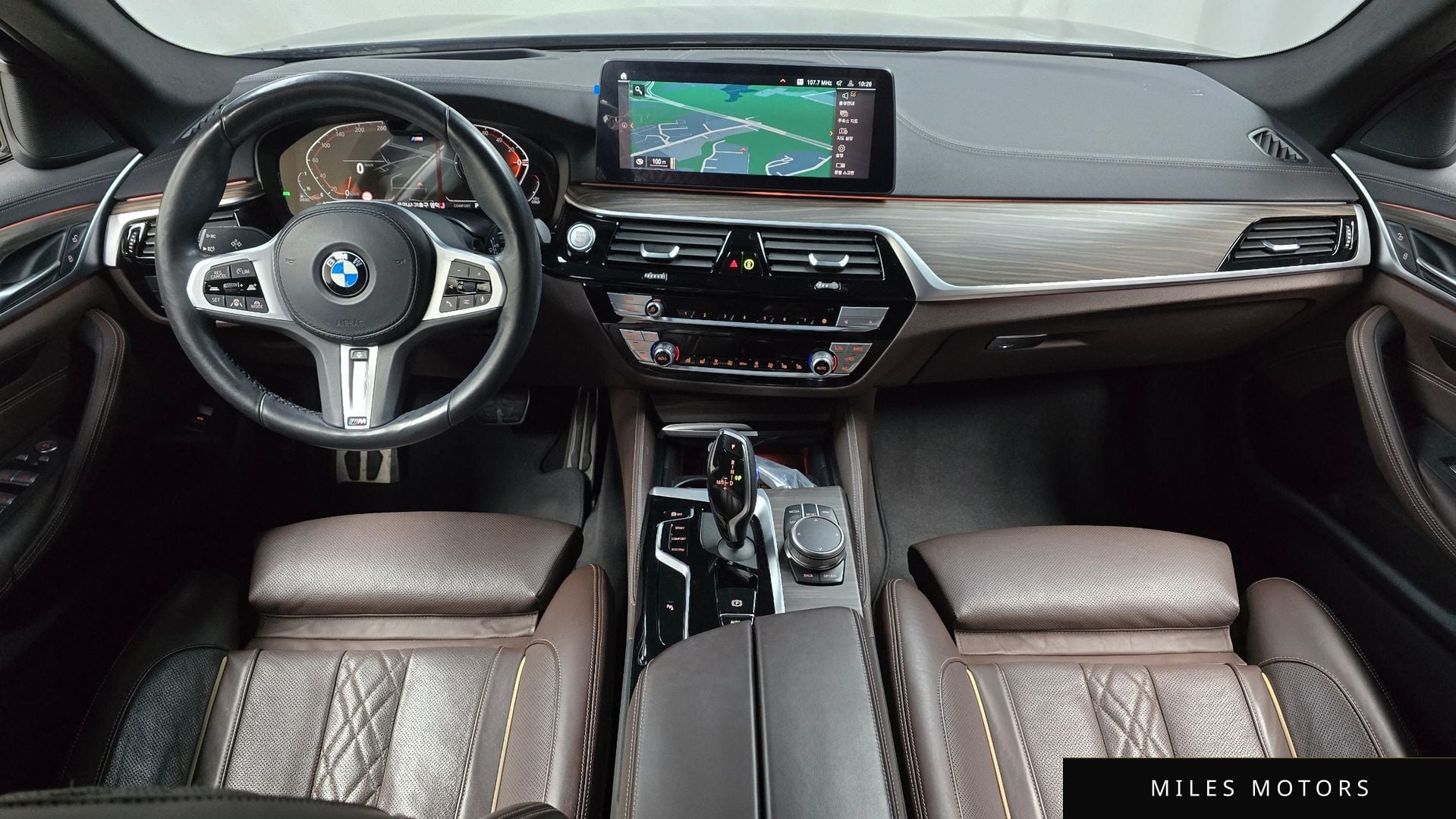 BMW 5 Series (G30) 2021 — миниатюра 10
