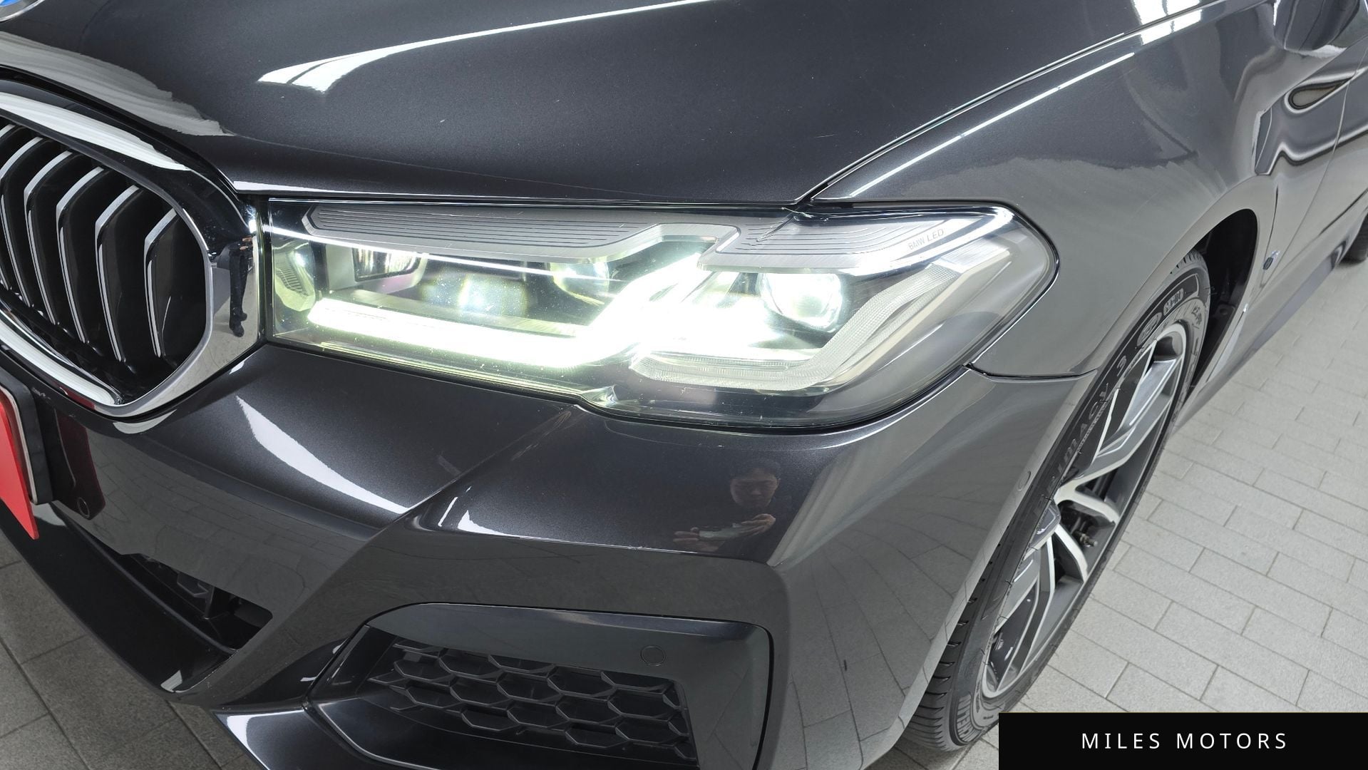 BMW 5 Series (G30) 2021 — миниатюра 8