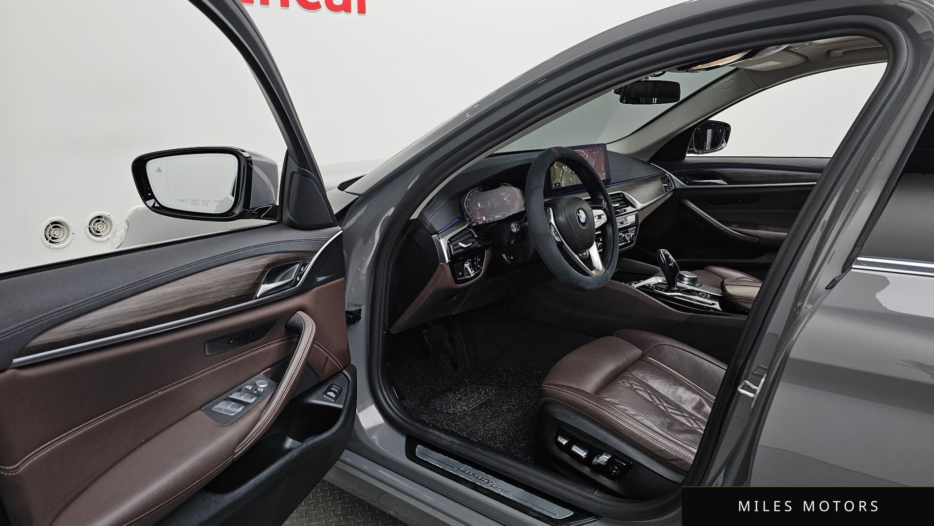 BMW 5 Series (G30) 2021 — миниатюра 12