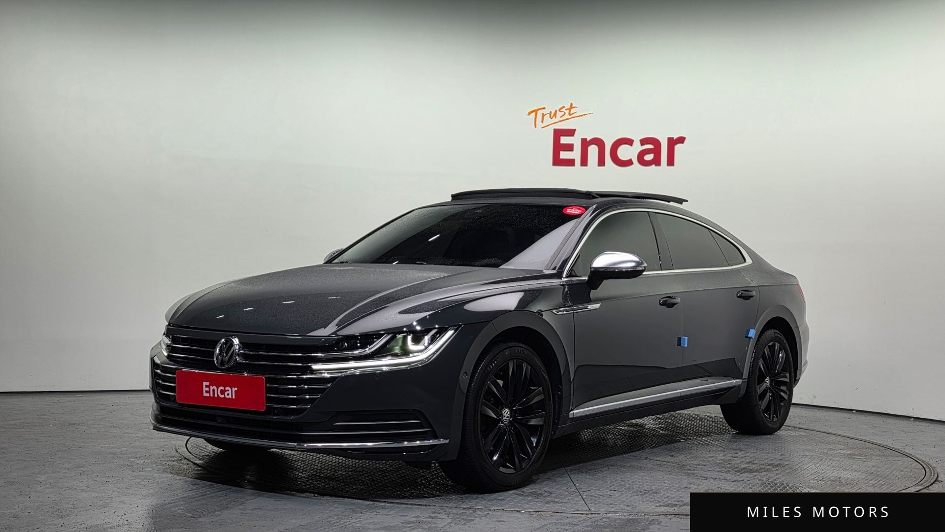Volkswagen Arteon 2019 — фото 1 из 12