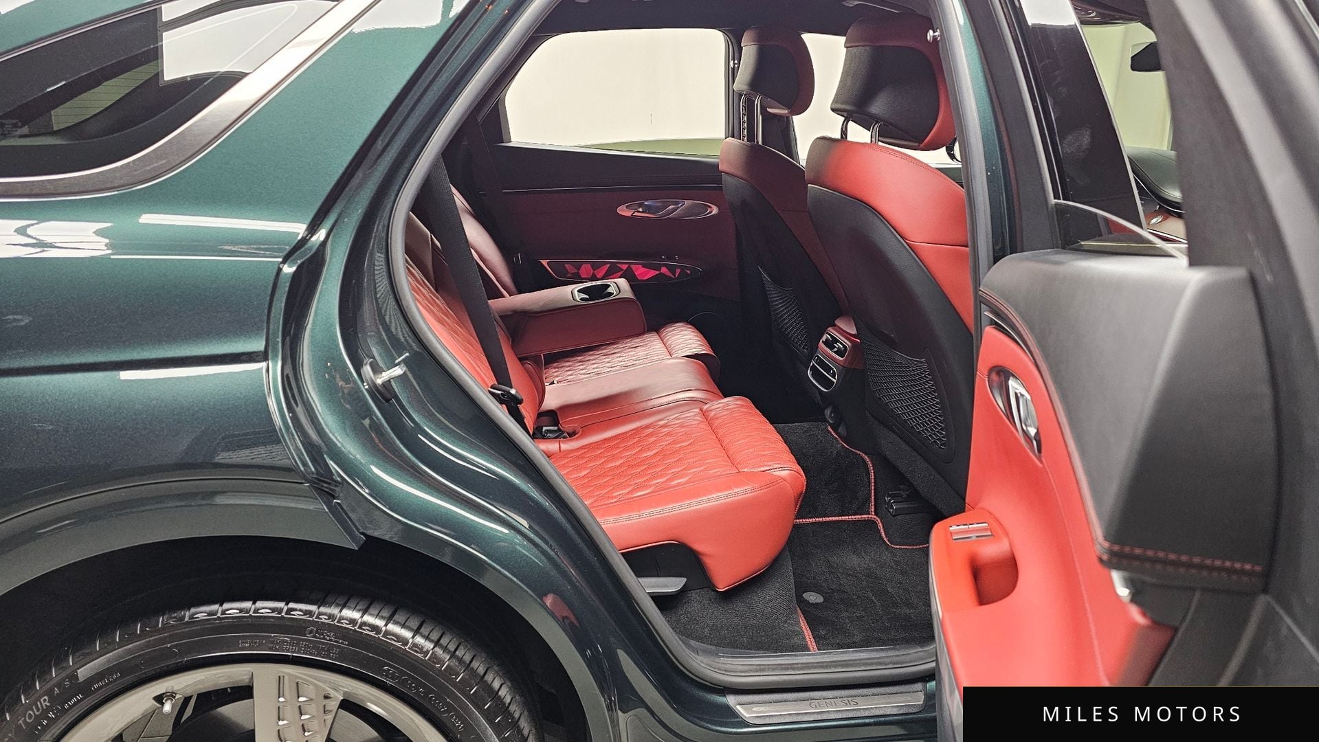 Genesis GV70 2022 — миниатюра 18