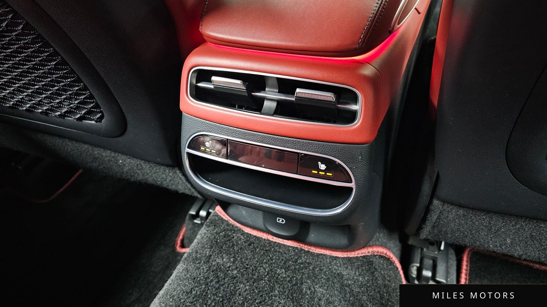 Genesis GV70 2022 — миниатюра 25