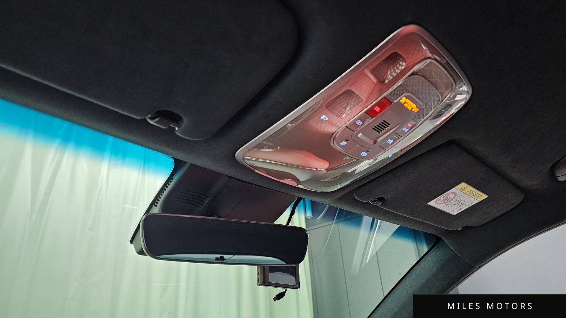 Genesis GV70 2022 — миниатюра 29