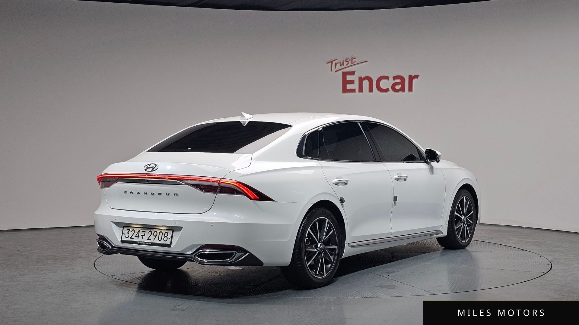 Hyundai Grandeur 2020 — фото 1 из 12