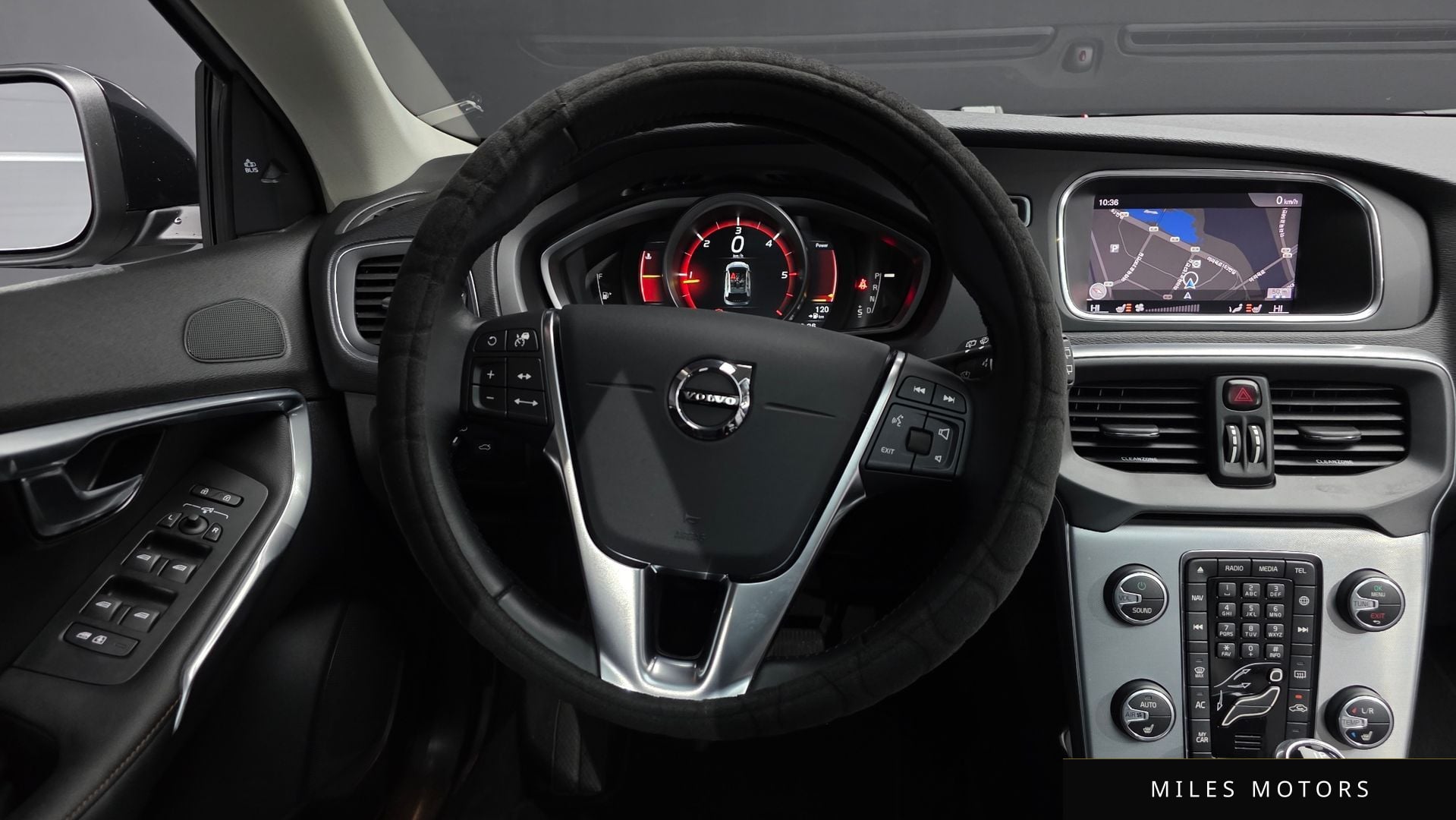 Volvo V40 크로스컨트리 2019 — миниатюра 19