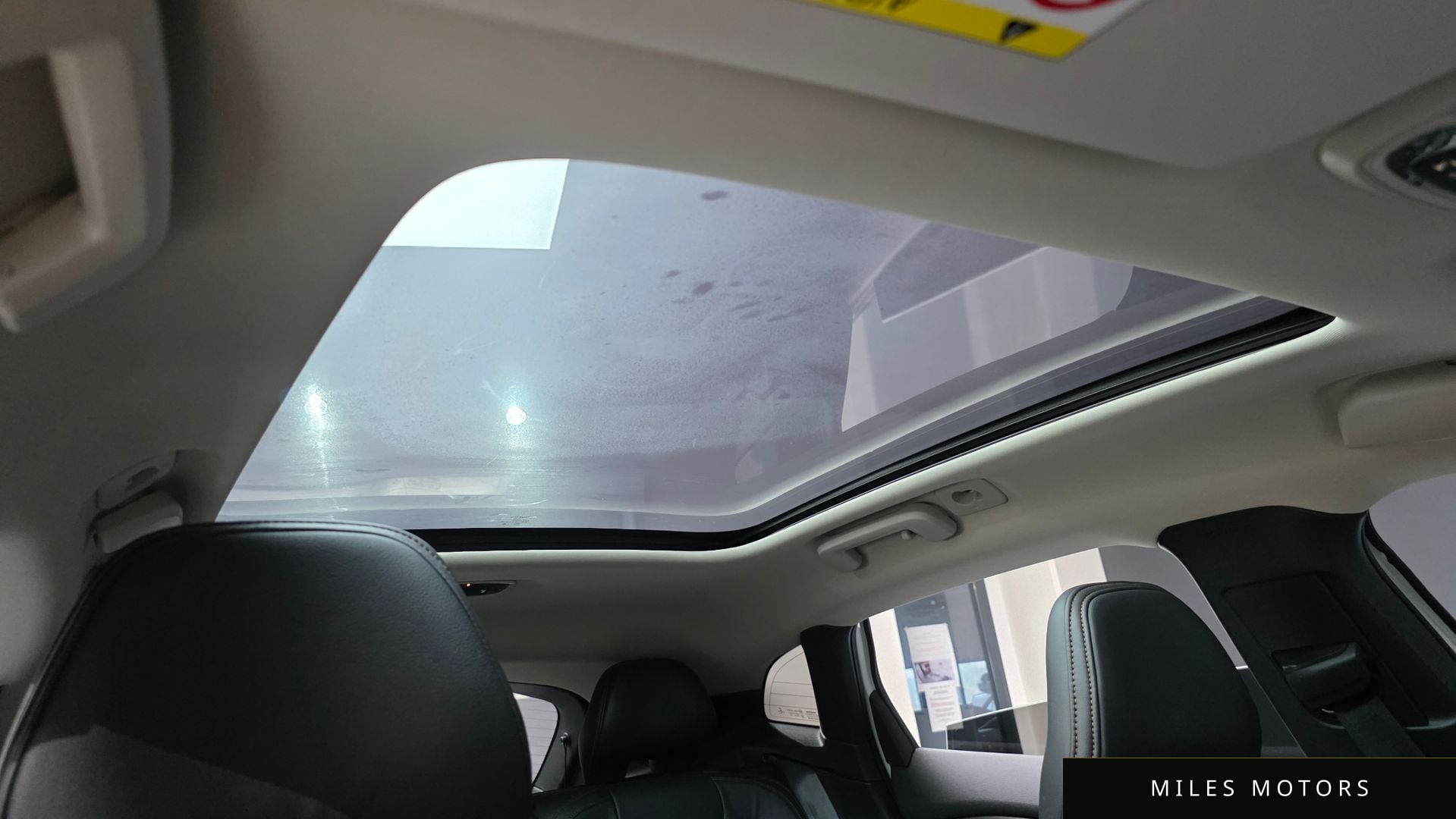 Volvo V40 크로스컨트리 2019 — миниатюра 23