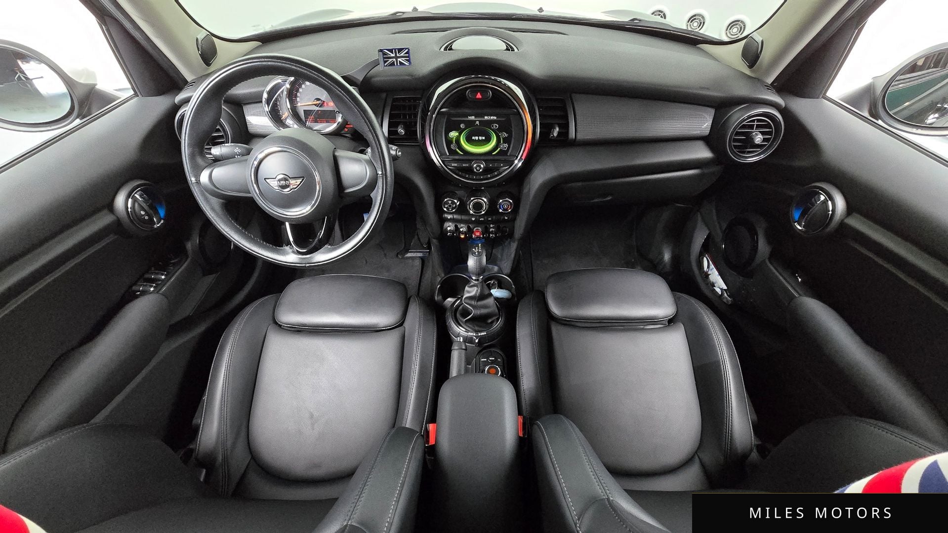 MINI Cooper 2018 — миниатюра 7