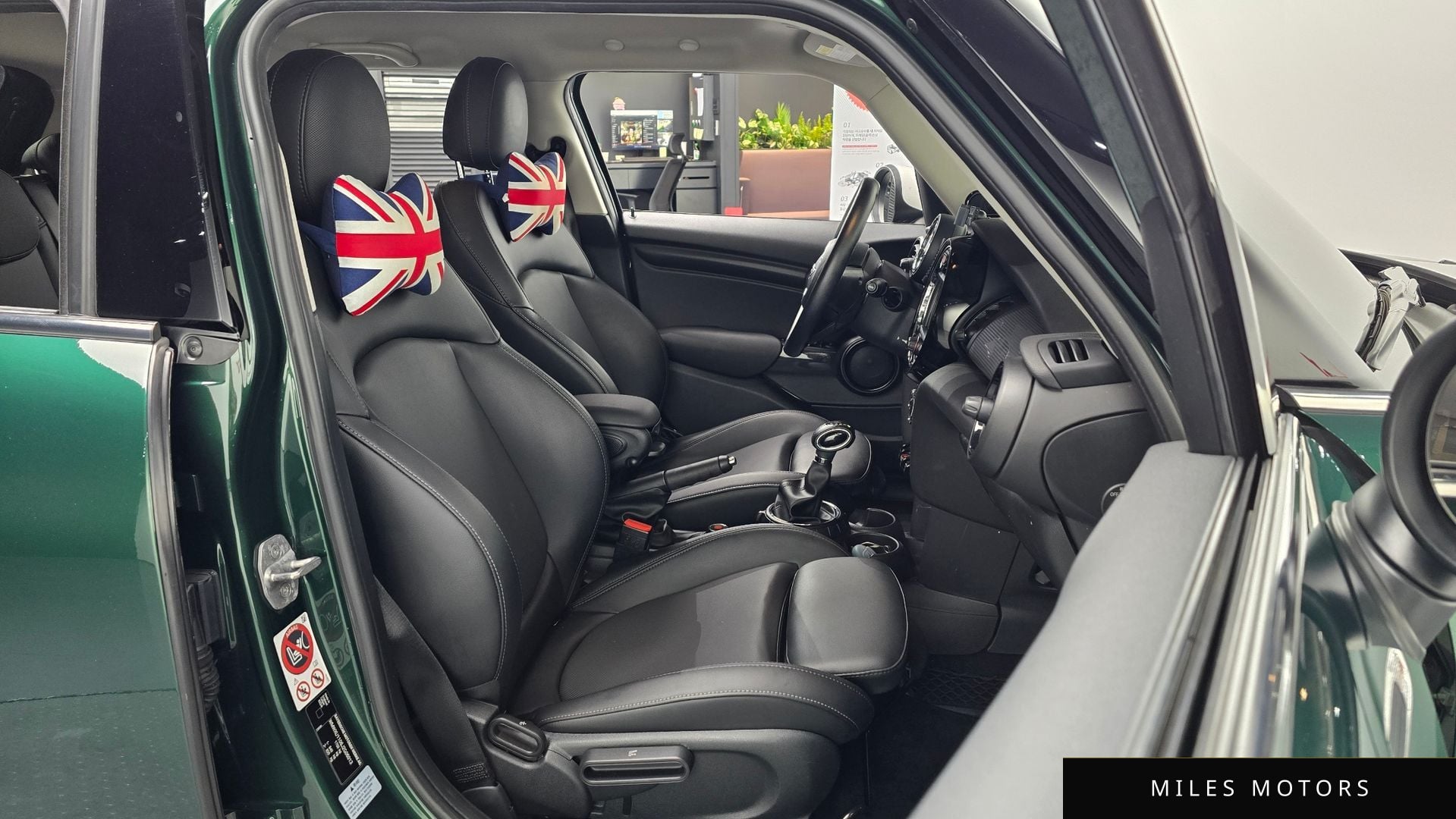 MINI Cooper 2018 — миниатюра 10