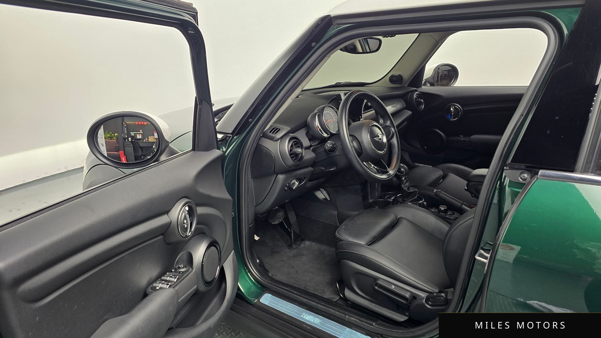 MINI Cooper 2018 — миниатюра 11