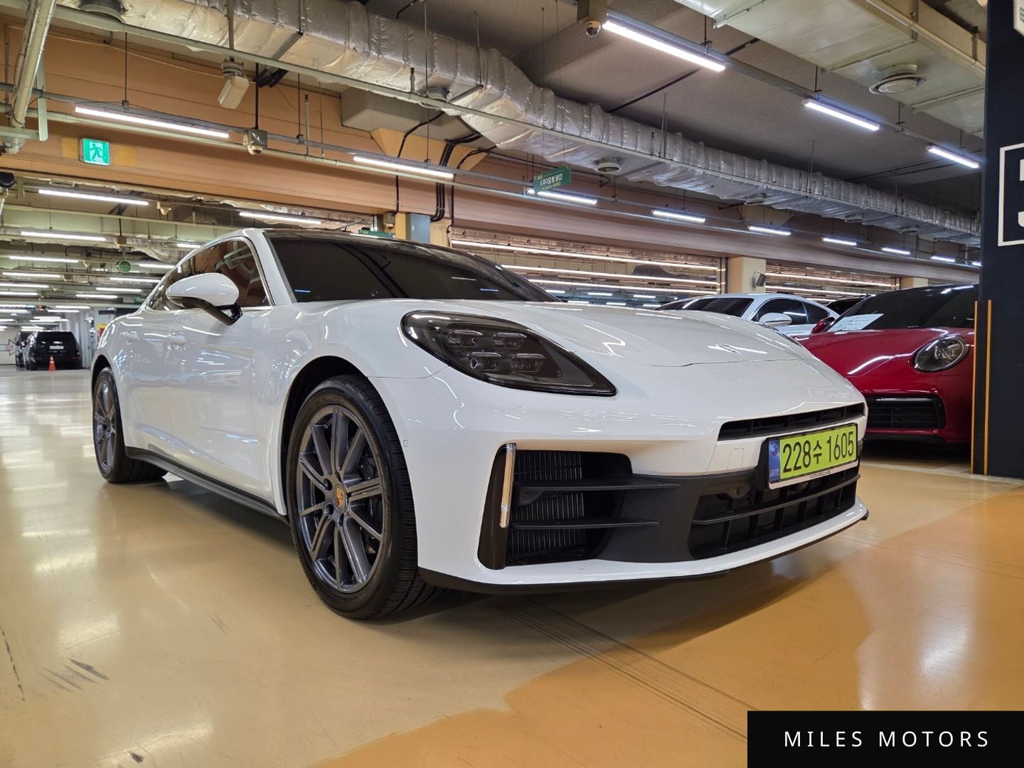 Porsche Panamera 2024 — миниатюра 2
