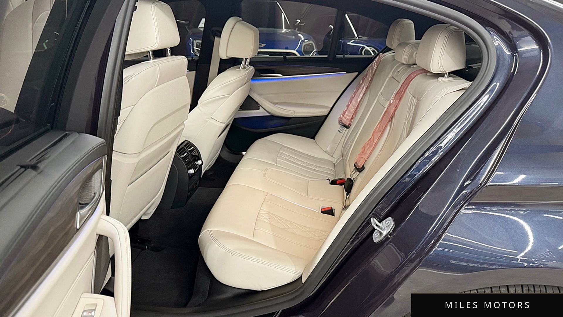 BMW 5 Series (G30) 2020 — миниатюра 11