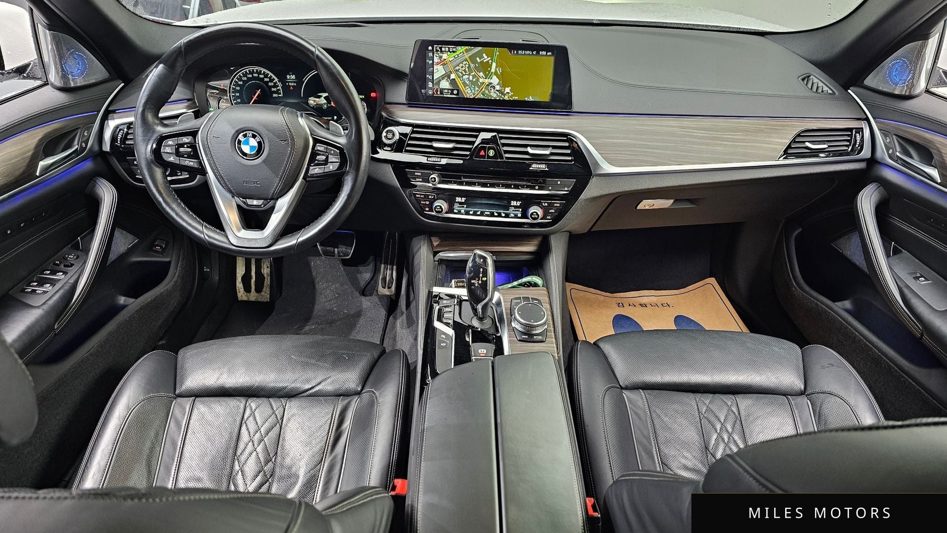 BMW 5 Series (G30) 2018 — миниатюра 10