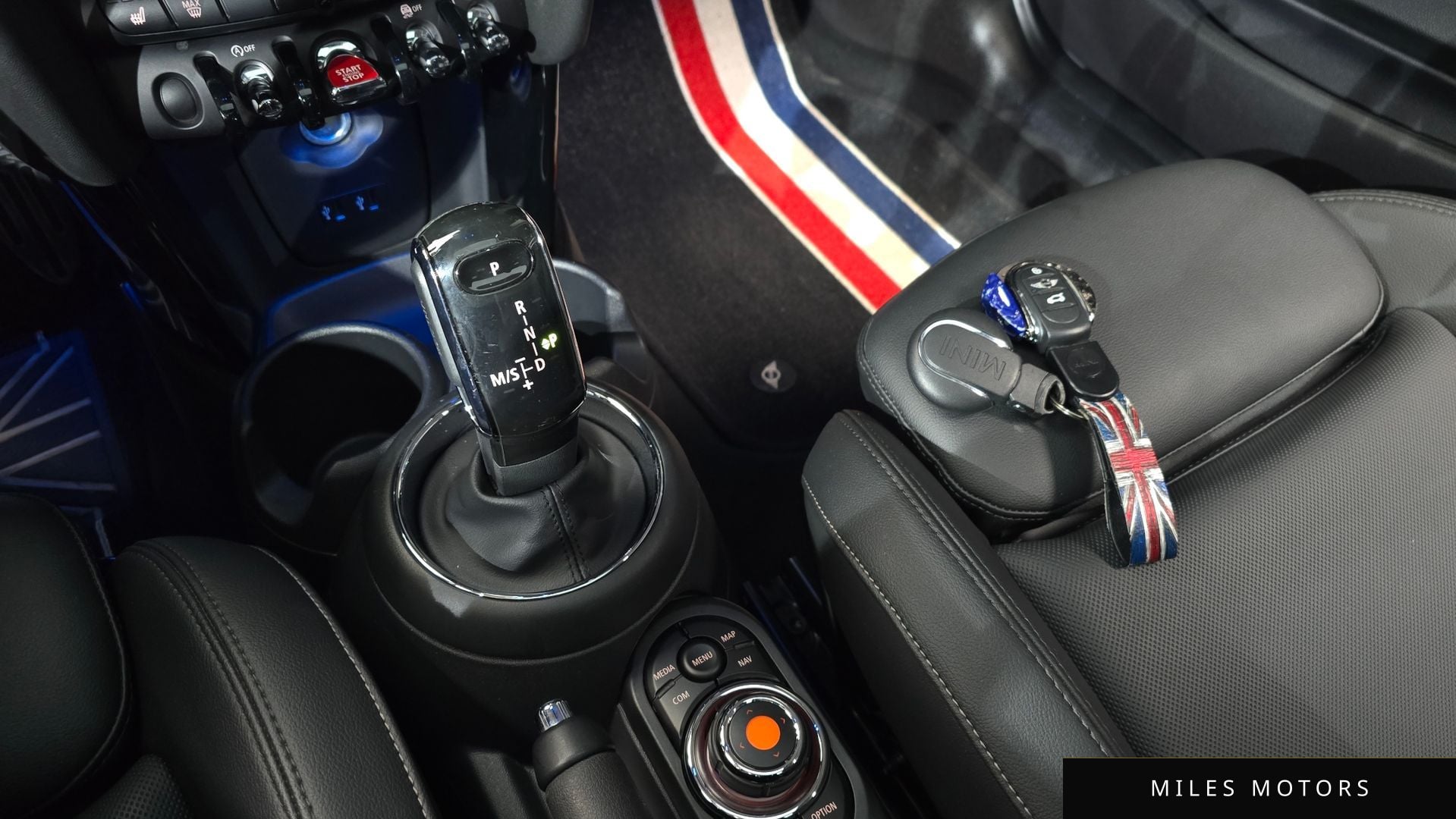 MINI Cooper 2020 — миниатюра 12