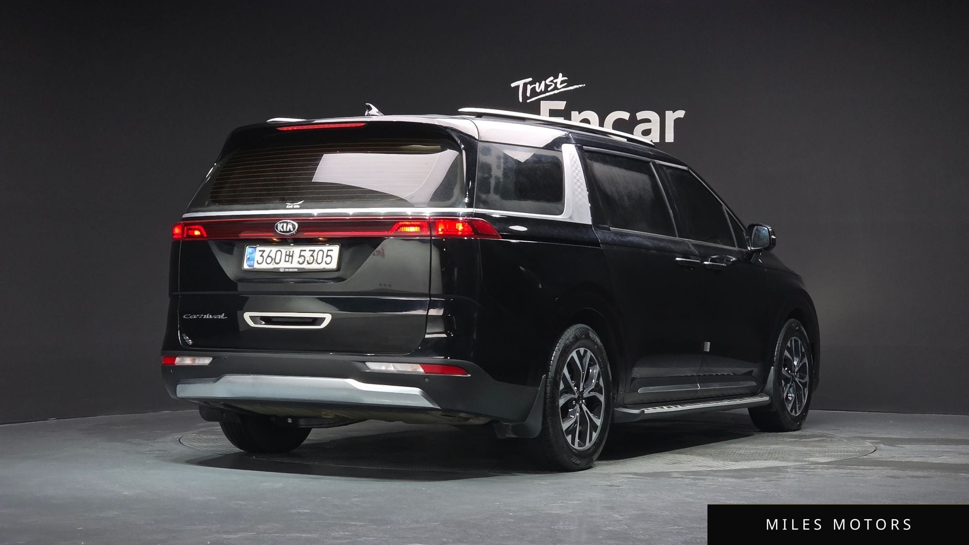 Kia Carnival 2021 — миниатюра 2