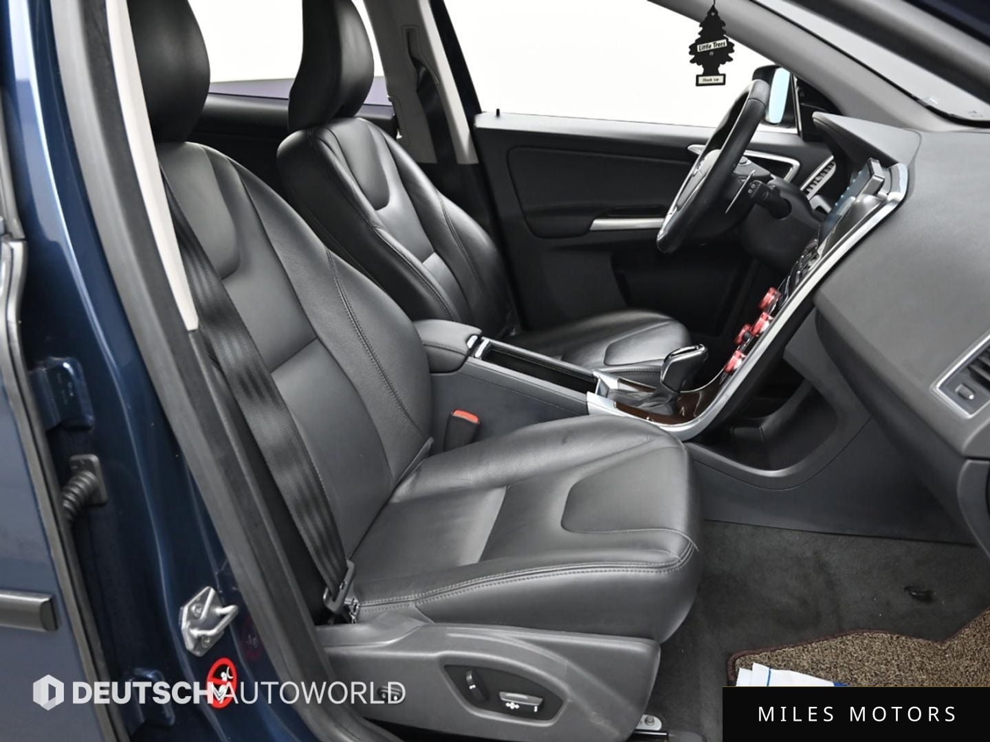 Volvo XC60 2015 — миниатюра 10