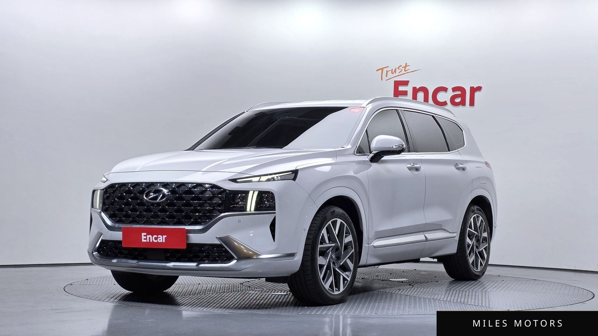 Hyundai Santafe 2021 — фото 1 из 12
