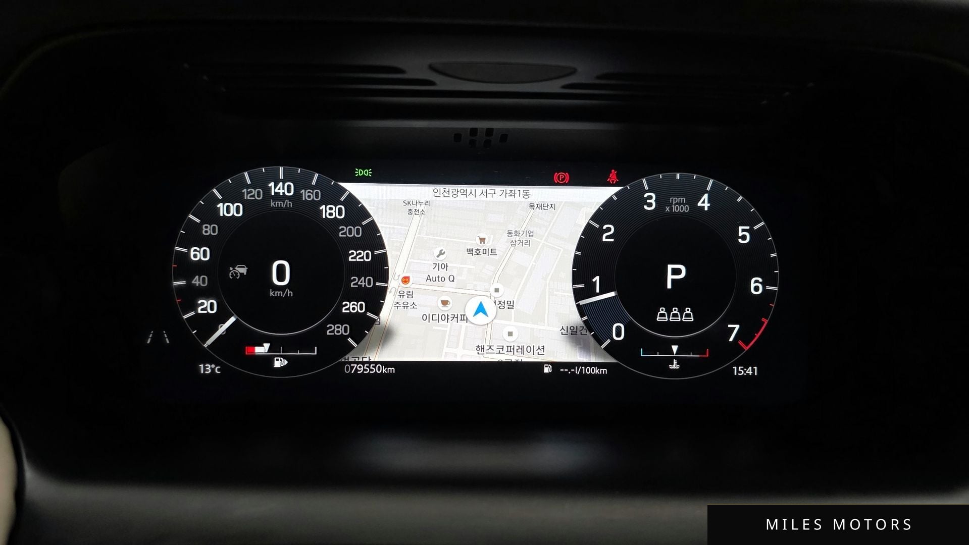 Land Rover Discovery Sport 2022 — миниатюра 11