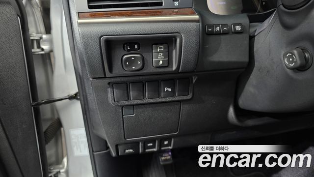 Лексус ES300h 2015 — миниатюра 17