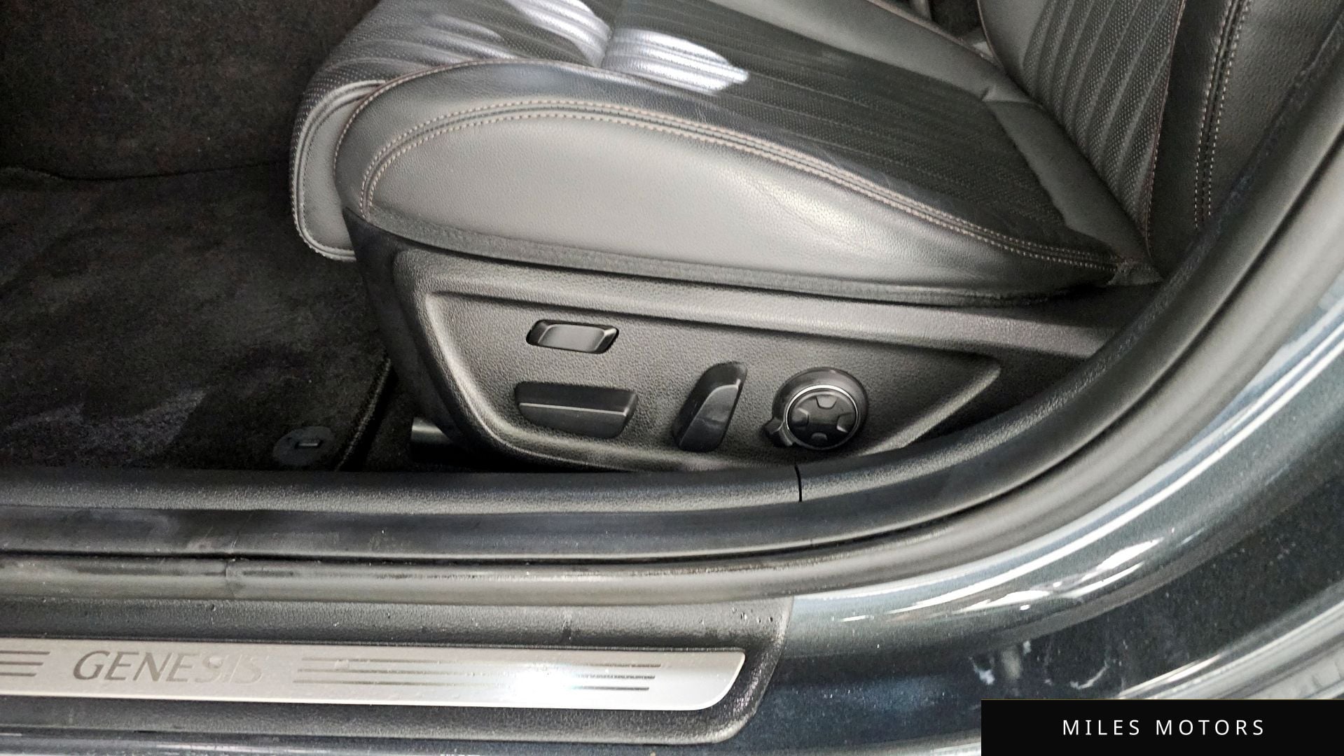 Genesis G70 2019 — миниатюра 33