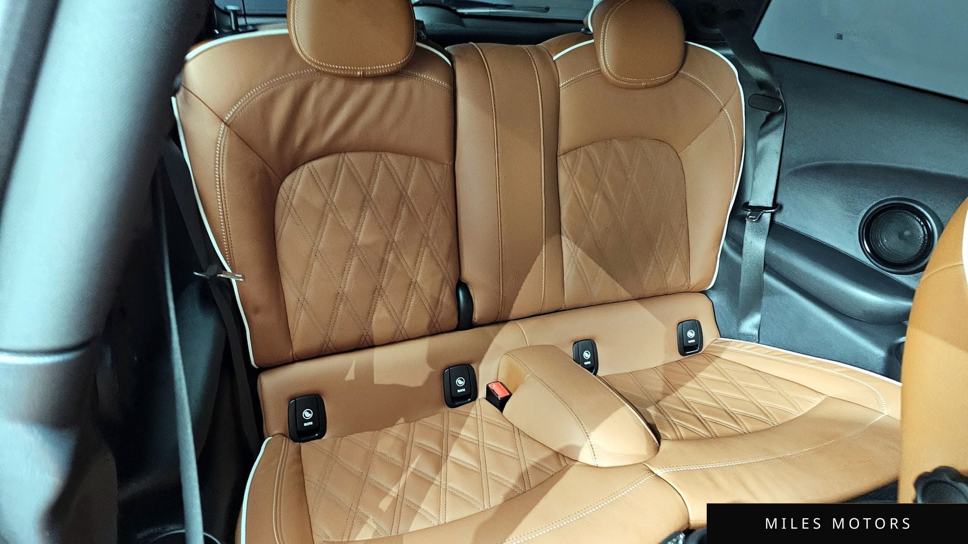 MINI Cooper S 2022 — миниатюра 11