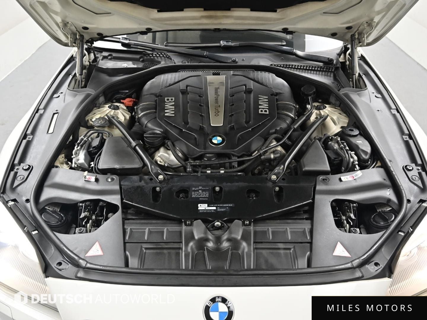 BMW 6 Series (F12) 2013 — миниатюра 6
