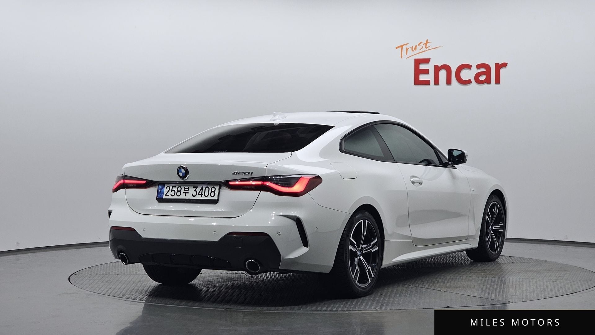 BMW 4 Series (G22) 2021 — фото 1 из 12