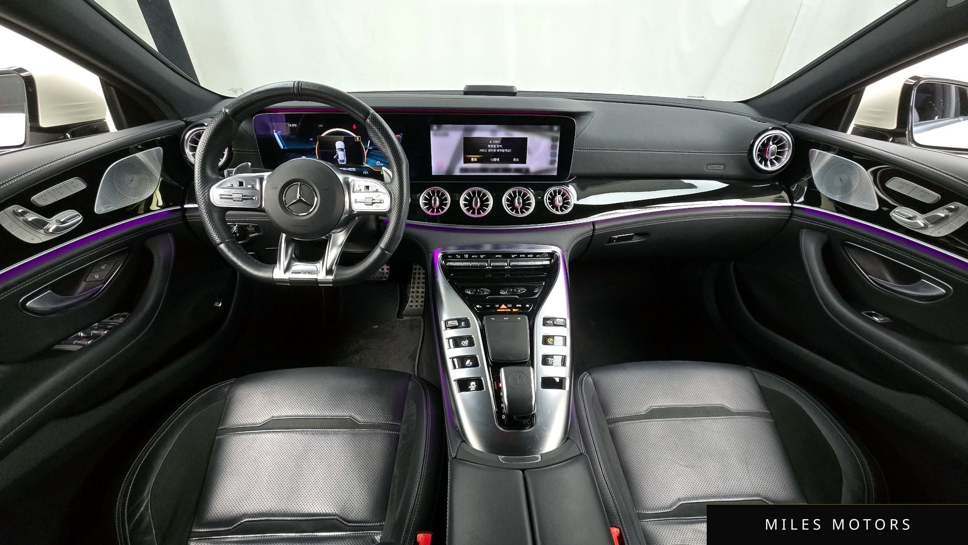 Mercedes-Benz AMG GT 2021 — миниатюра 10