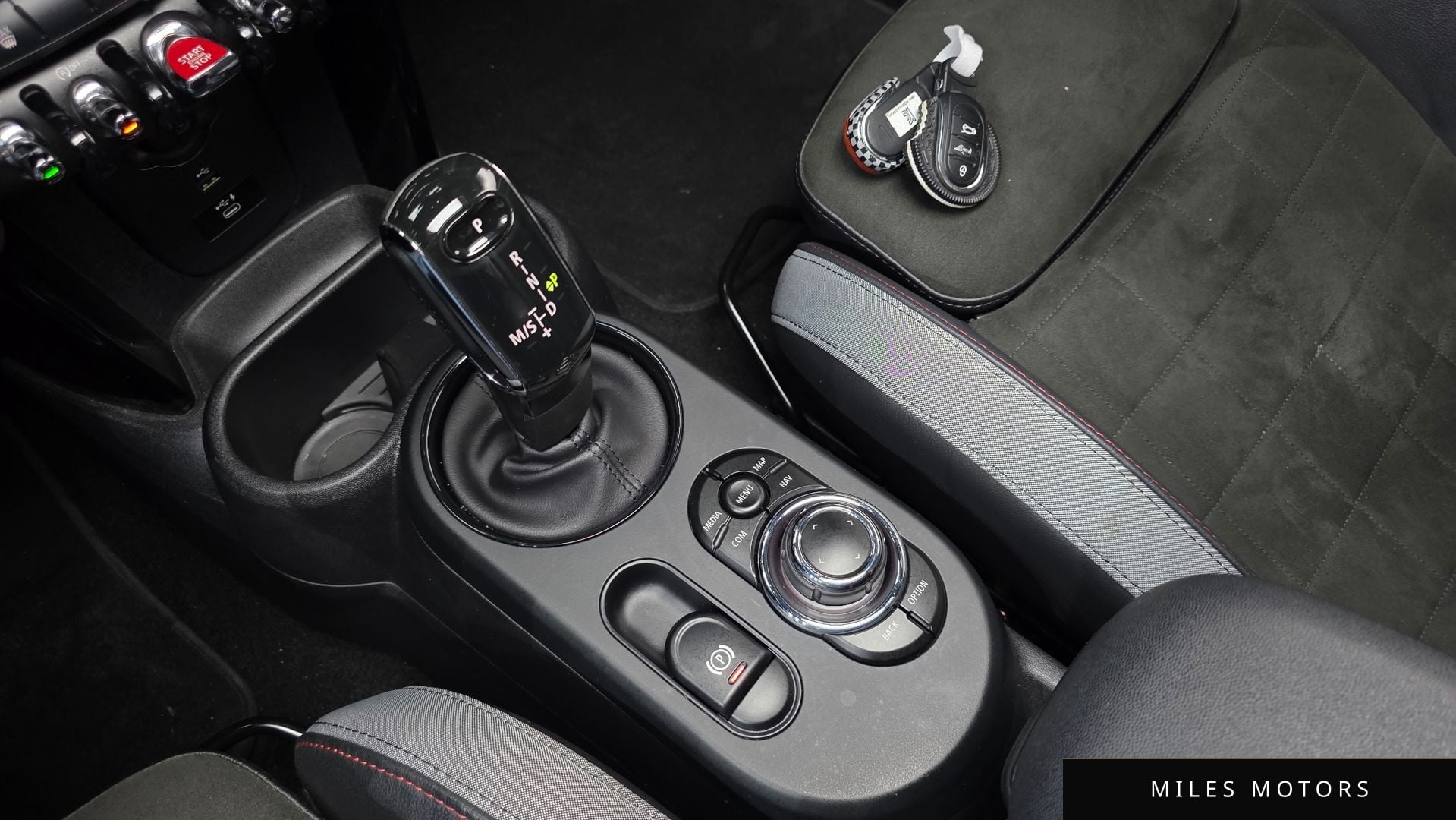 MINI Cooper S 2022 — миниатюра 12