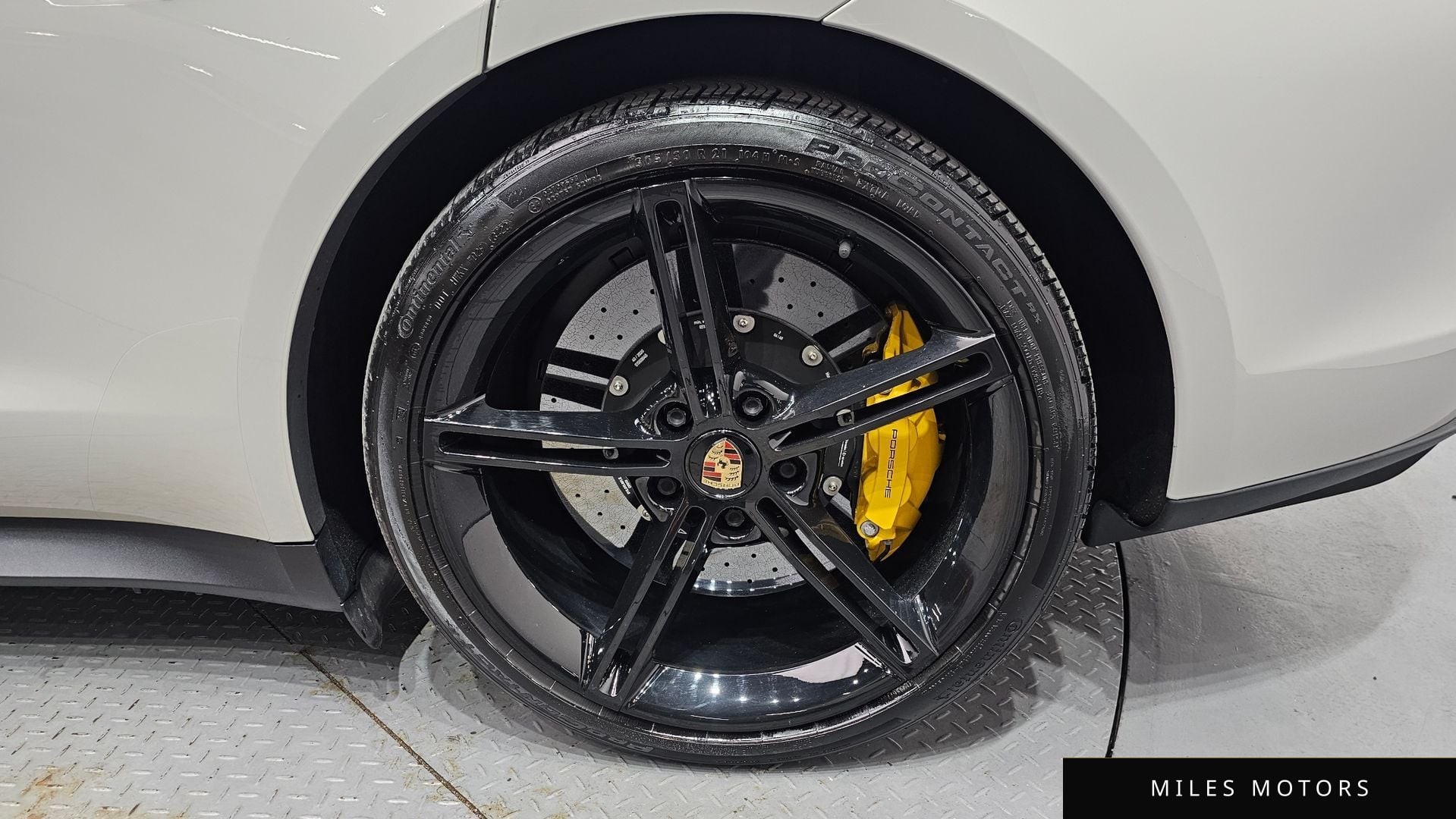 Porsche 타이칸 2021 — миниатюра 7