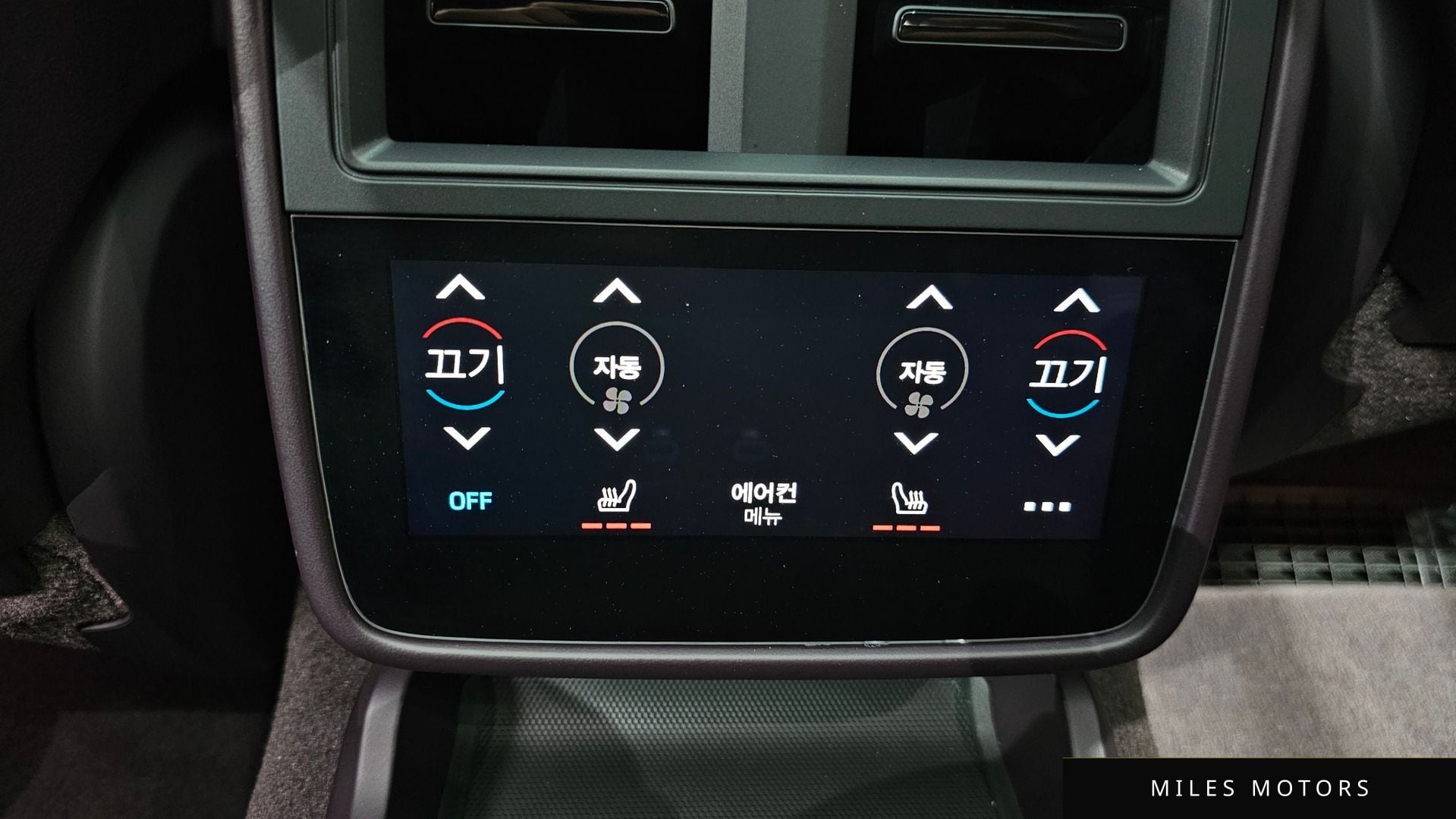 Porsche 타이칸 2021 — миниатюра 27