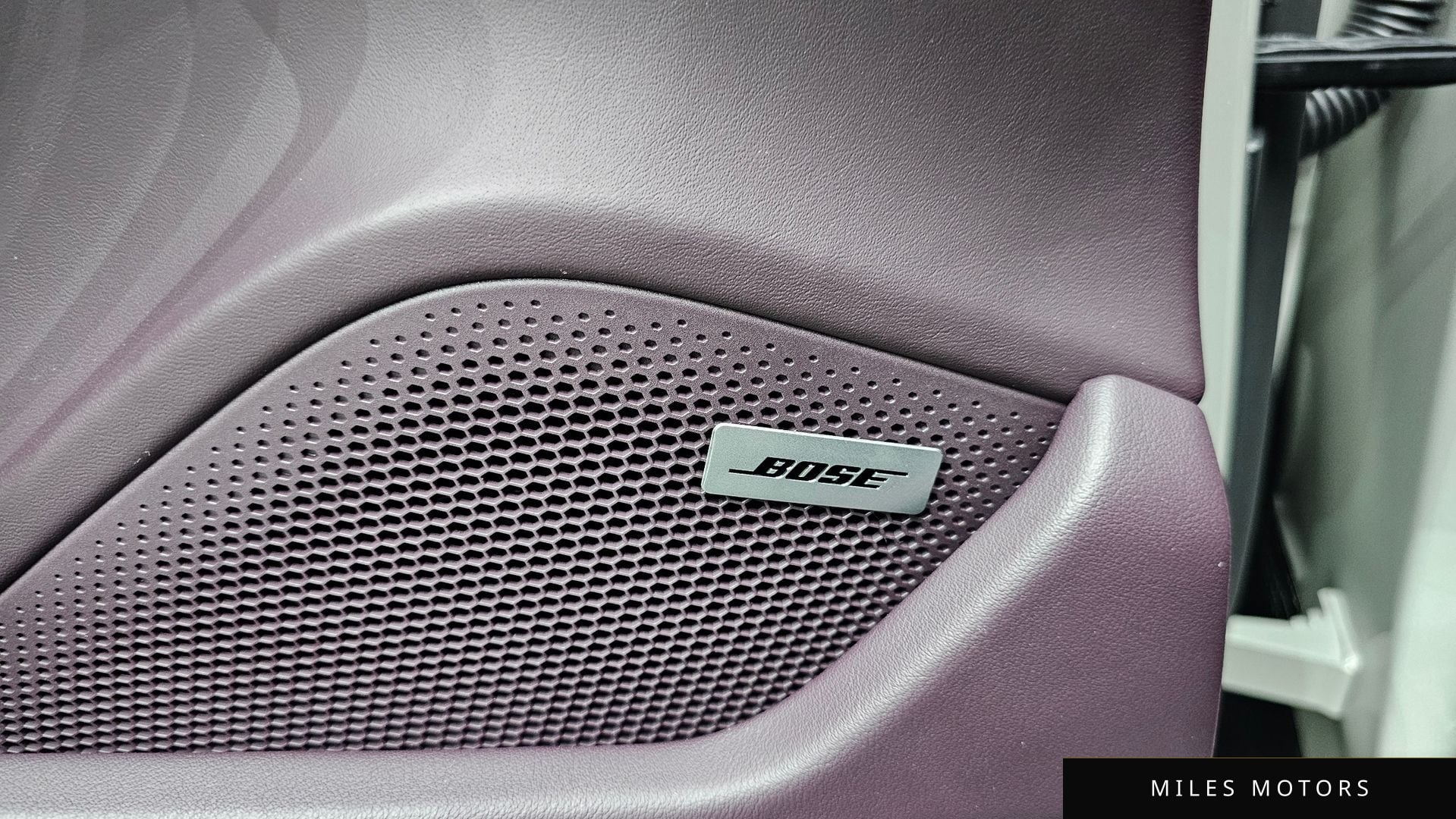 Porsche 타이칸 2021 — миниатюра 28