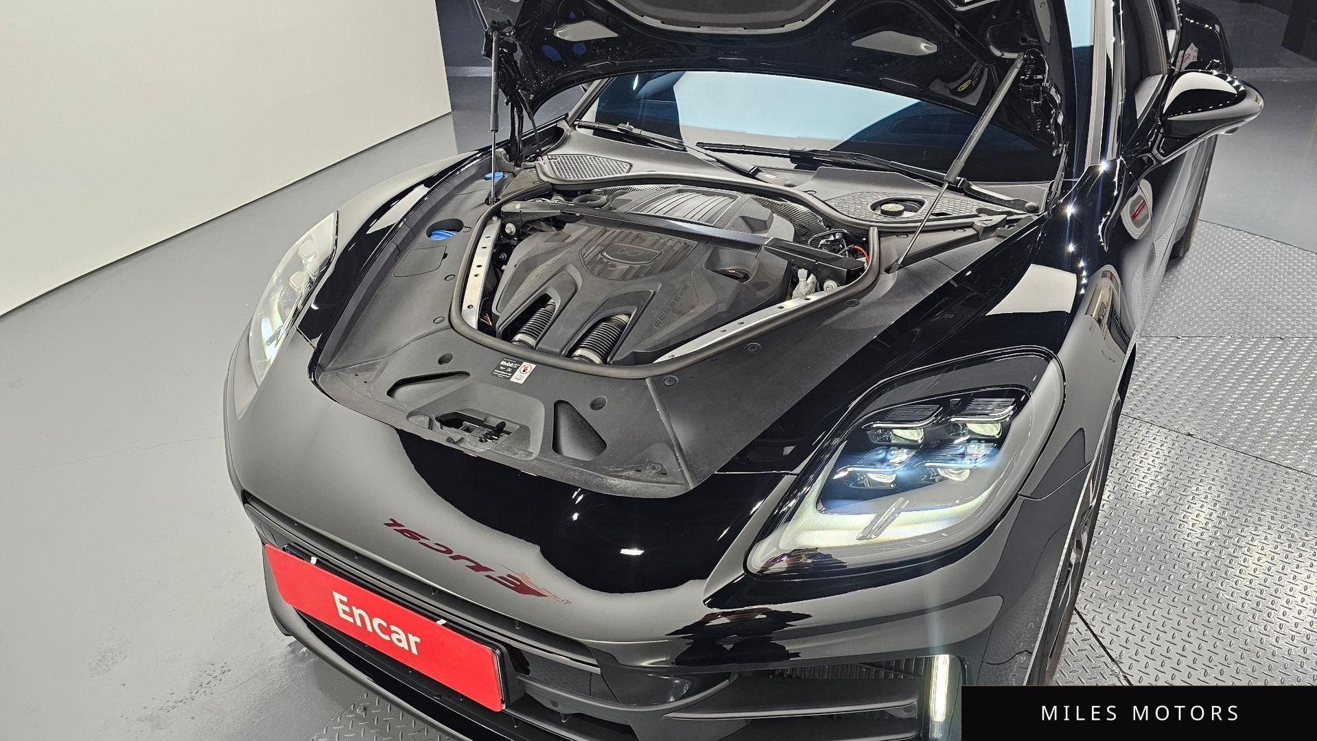 Porsche Panamera 2025 — миниатюра 6