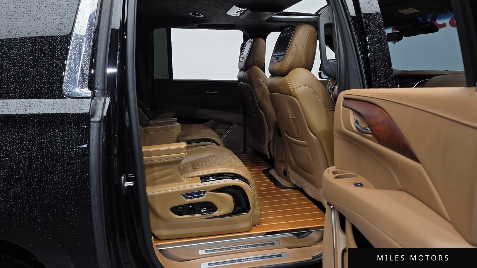 Cadillac 에스컬레이드 2017 — миниатюра 18