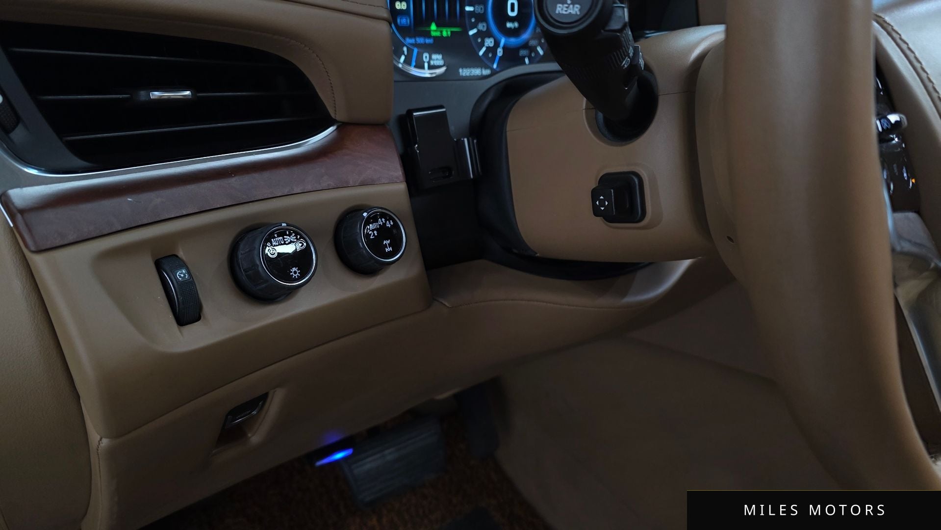 Cadillac 에스컬레이드 2017 — миниатюра 20
