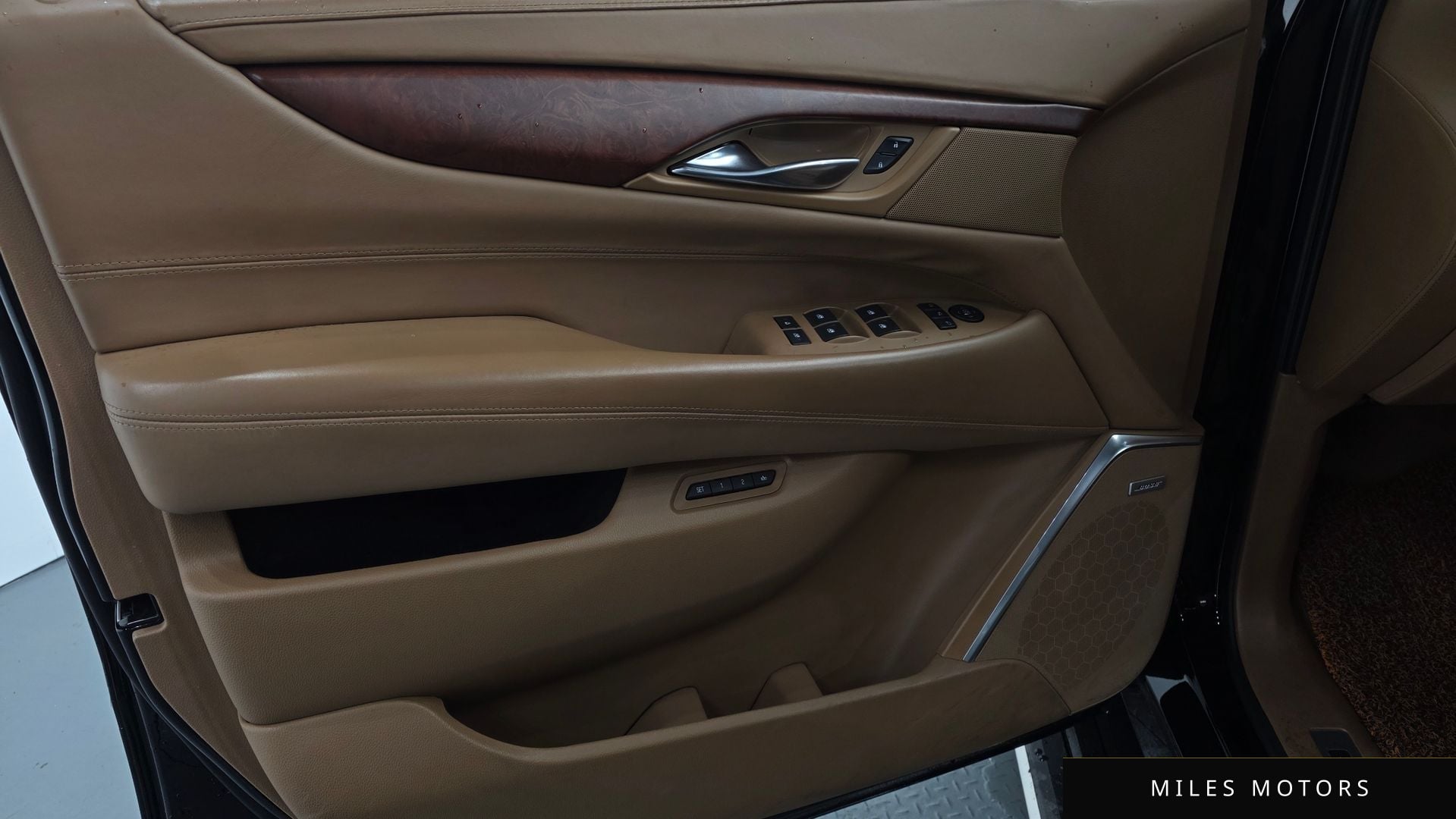 Cadillac 에스컬레이드 2017 — миниатюра 14