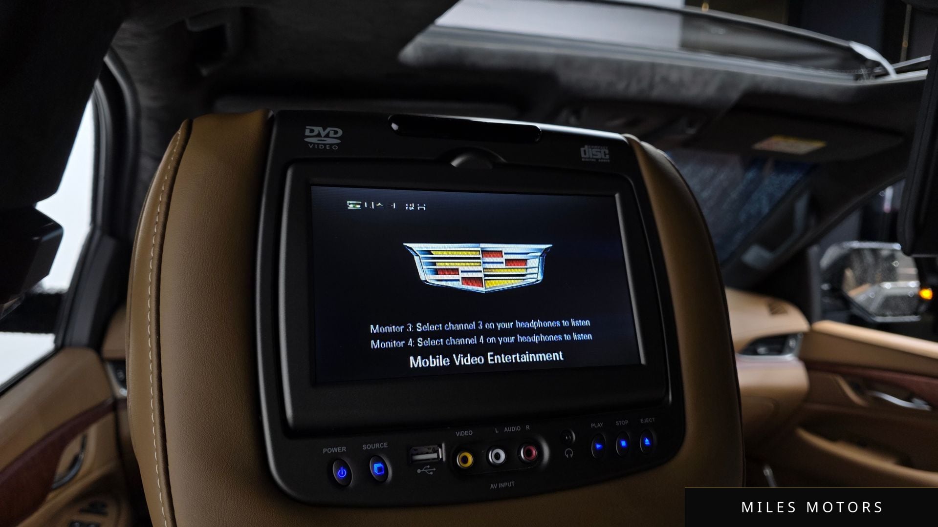 Cadillac 에스컬레이드 2017 — миниатюра 31