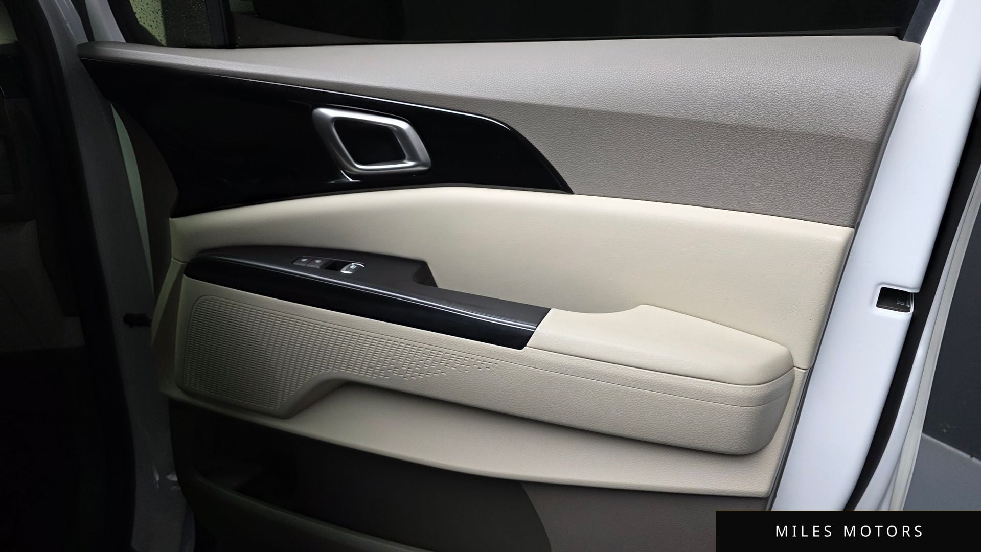 Kia Carnival 2022 — миниатюра 15