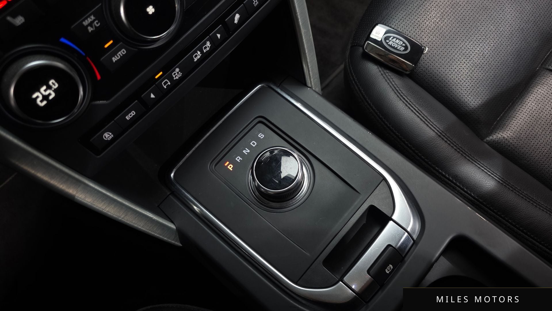 Land Rover Discovery Sport 2019 — миниатюра 9